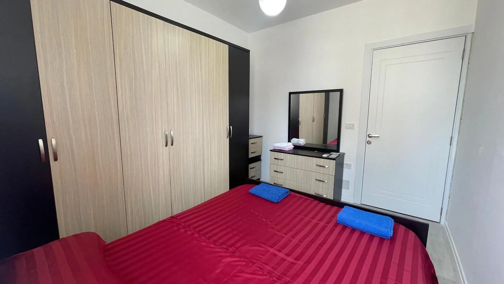 Holiday Gateway Apartment Shengjin