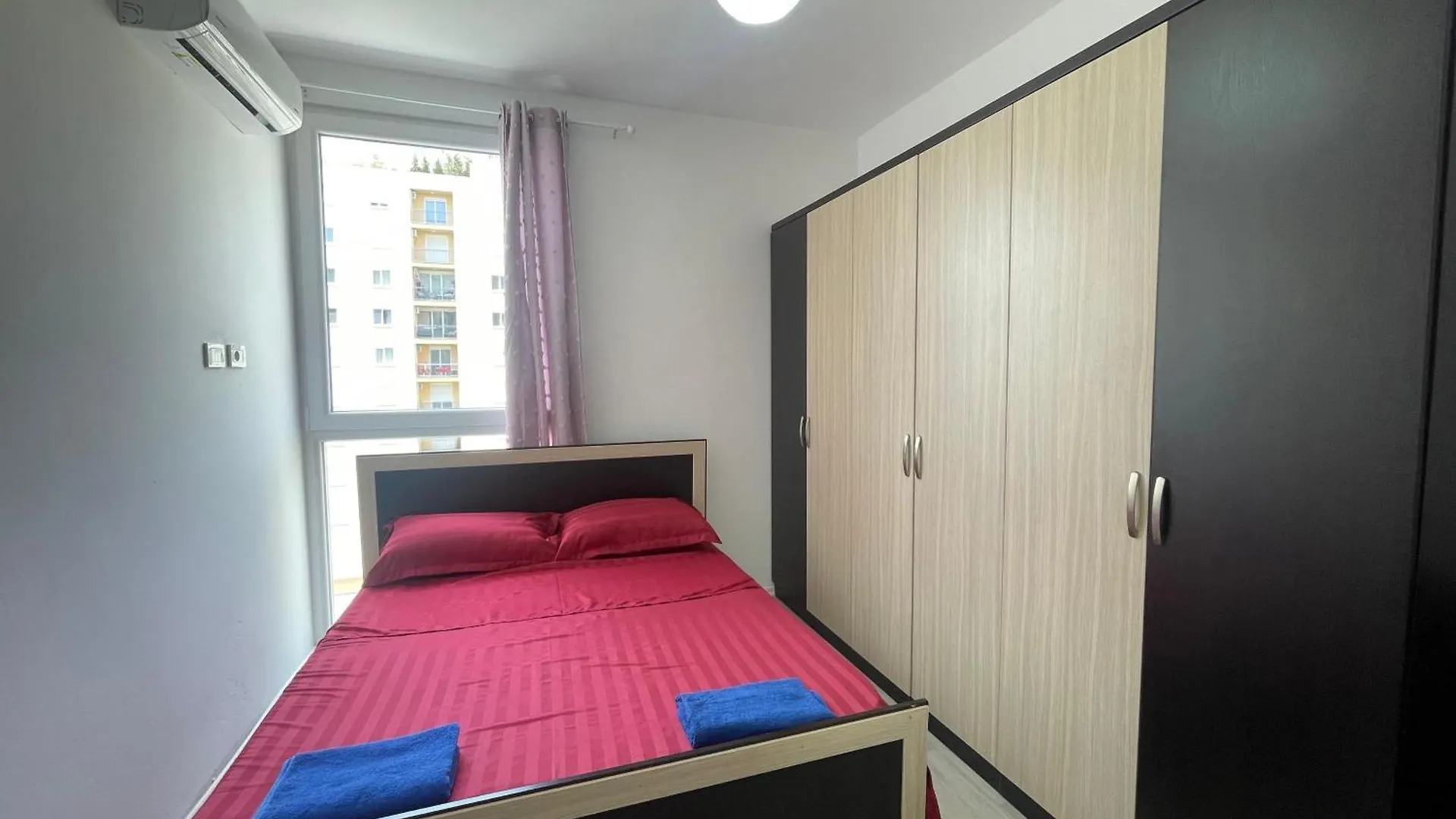 Holiday Gateway Apartment Shengjin