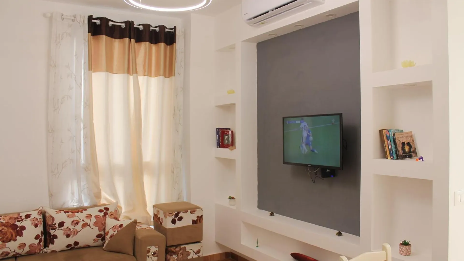 Holiday Gateway Apartment Shengjin